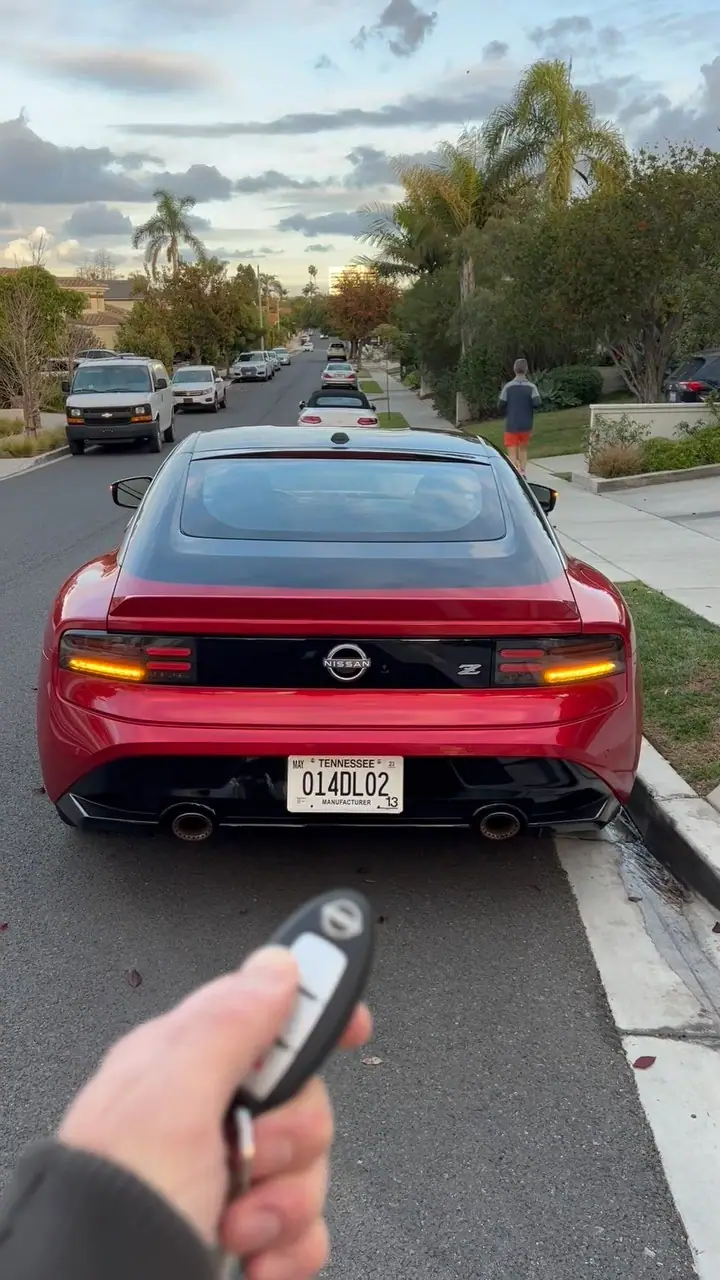 Original cover of Nissan Z