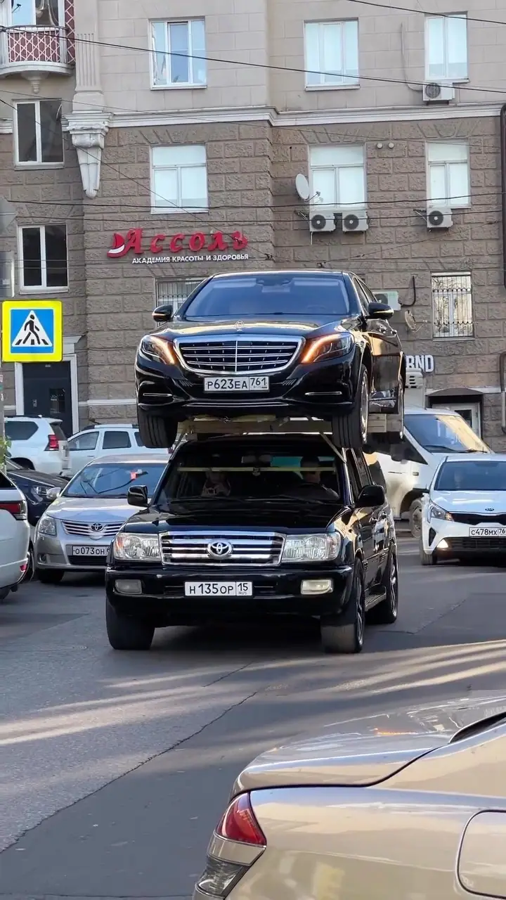Original cover of Maybach S-Class and Land Cruiser