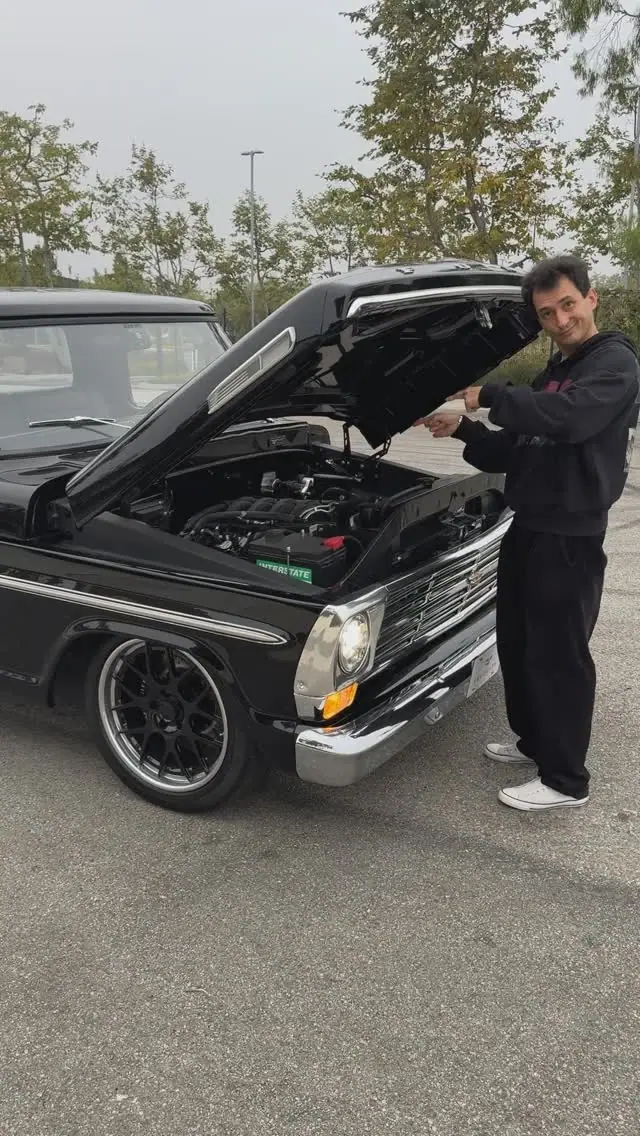 Original cover of 1970 Ford F-100, 523 hp